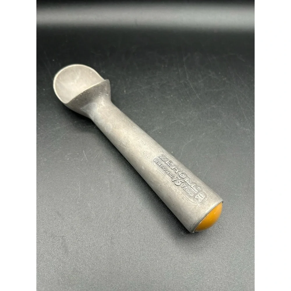 Zeroll 20 in Silver 1020 Original Ice Cream Scoop Scooper w/Gold Cap